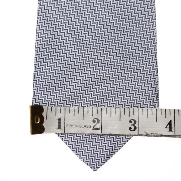 Drake's NWT Neck Tie in Blue & White Mini Chevron Pattern 100% Silk